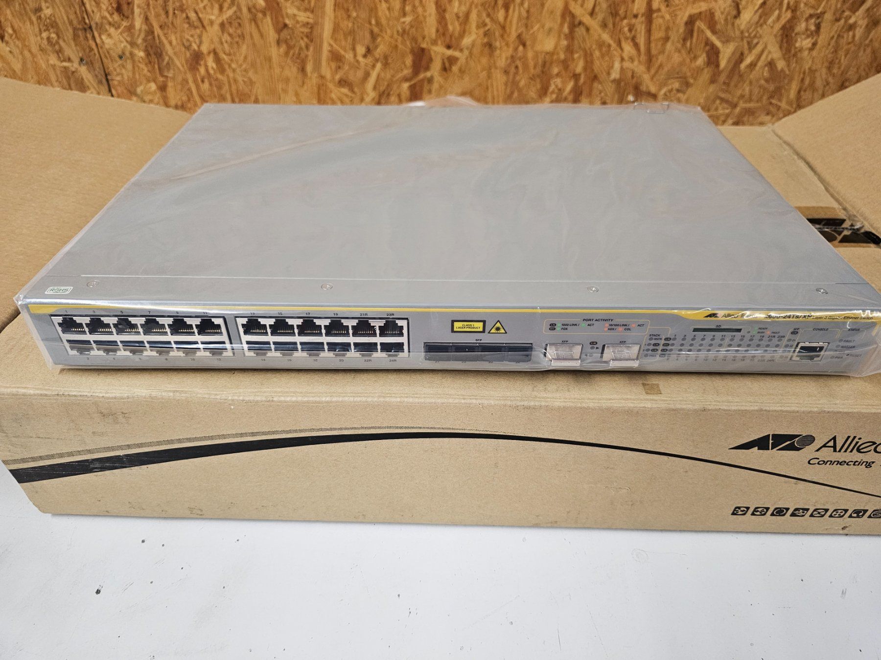 Server: 3gbs switch Allied Telesis x600-24ts/xp Neu – Neu und originalverpackt aus Schupfart von philippb06 1