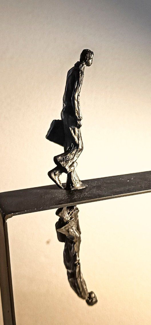 Sculture & Statue: Moderne Eisen- Skulptur "Reflexion in Suspension" – Nuovo (secondo la descrizione) da Hornussen venduto da tha_l6qp 2