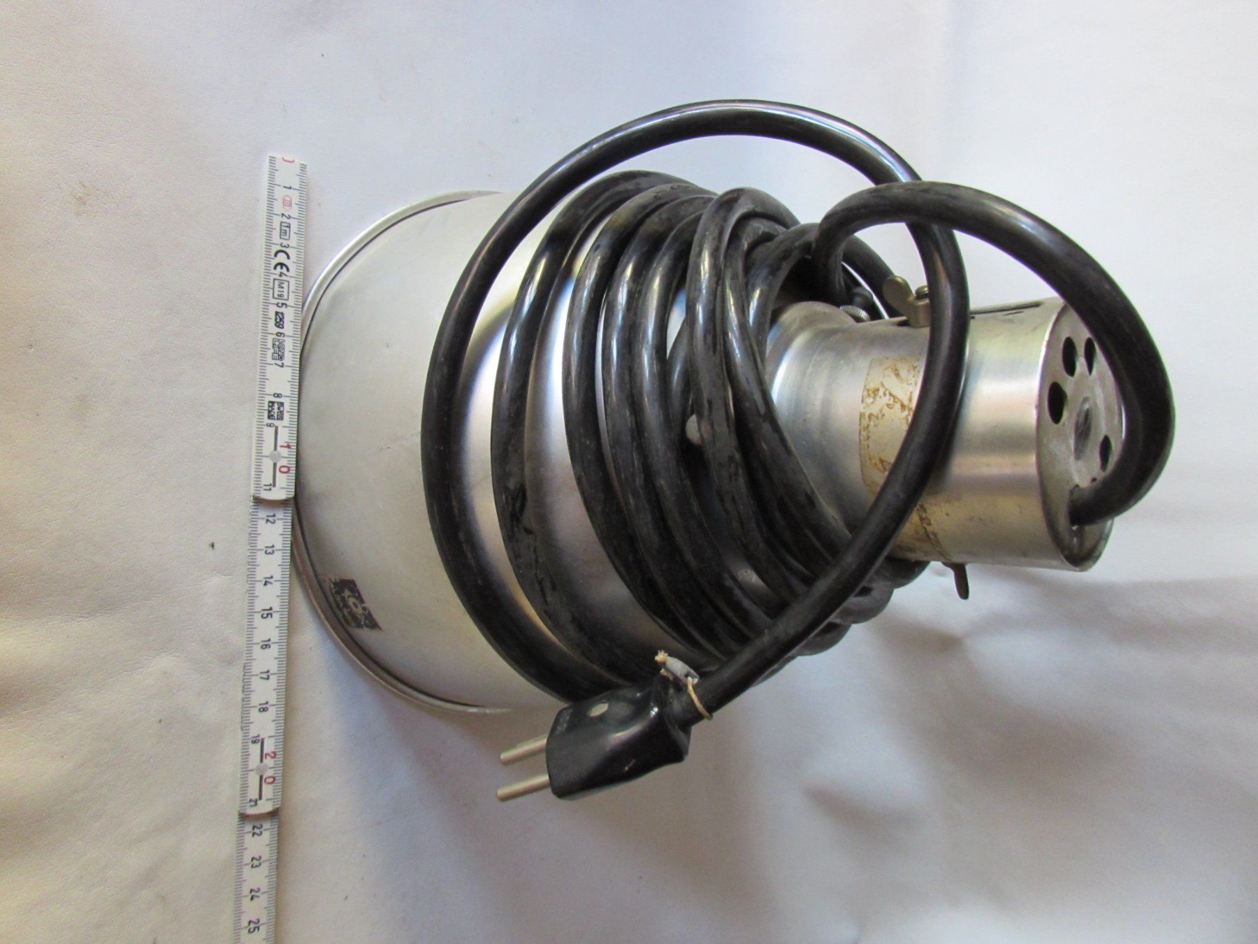 Lampes: Lot de 2 projecteurs halogènes anciens avec câbles – D'occasion à Onnens VD par didier1956 3