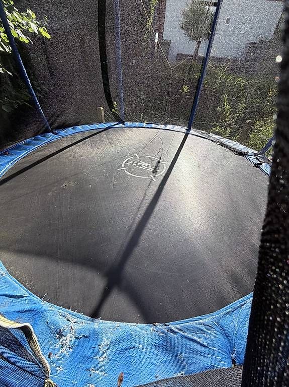Trampolini: Trampoline 3 mètres avec échelle  – Usato da Chézard-St-Martin venduto da luc_q9tn 1