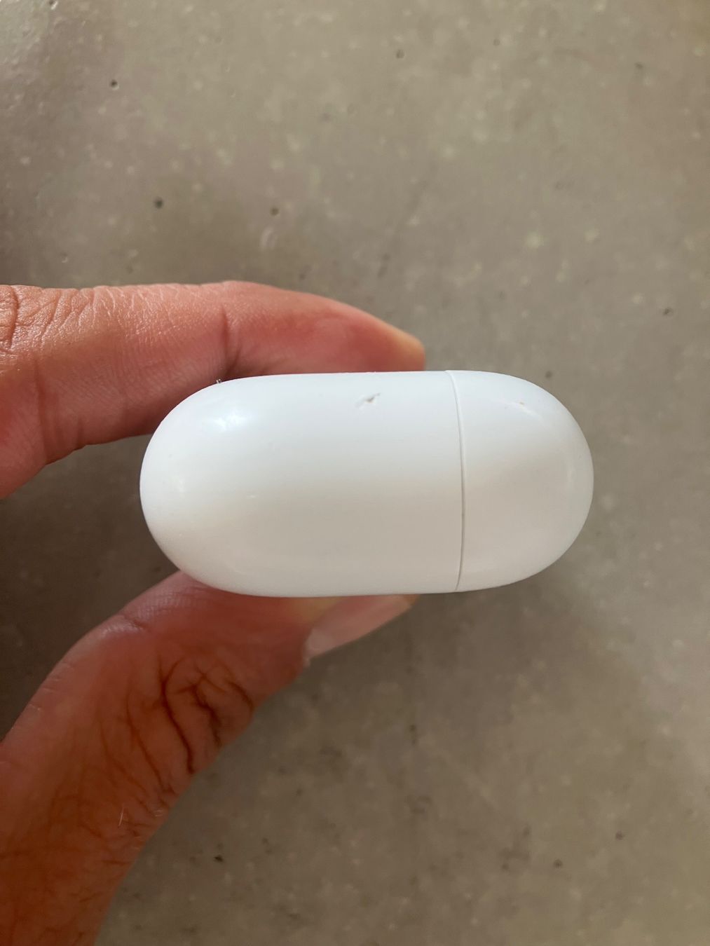 Apple Cuffie: Apple AirPods Pro 1 Charging Case – Usato da Lausanne venduto da mr.v 8