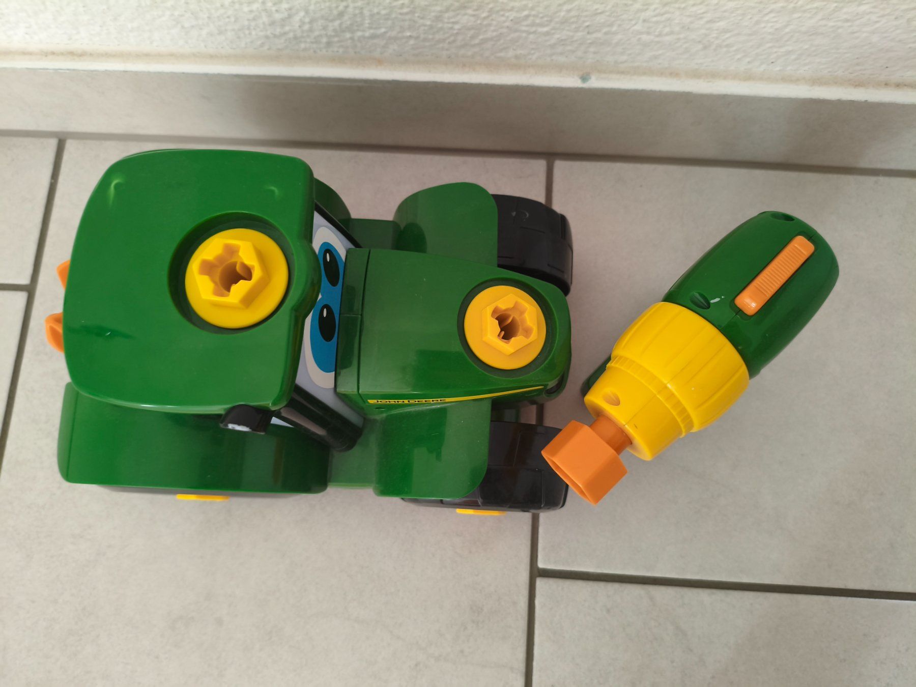 John Deere Fahrzeuge für Kinder: Tomy John Deere Traktor – Gebraucht aus Siebnen von est_gvh2 1