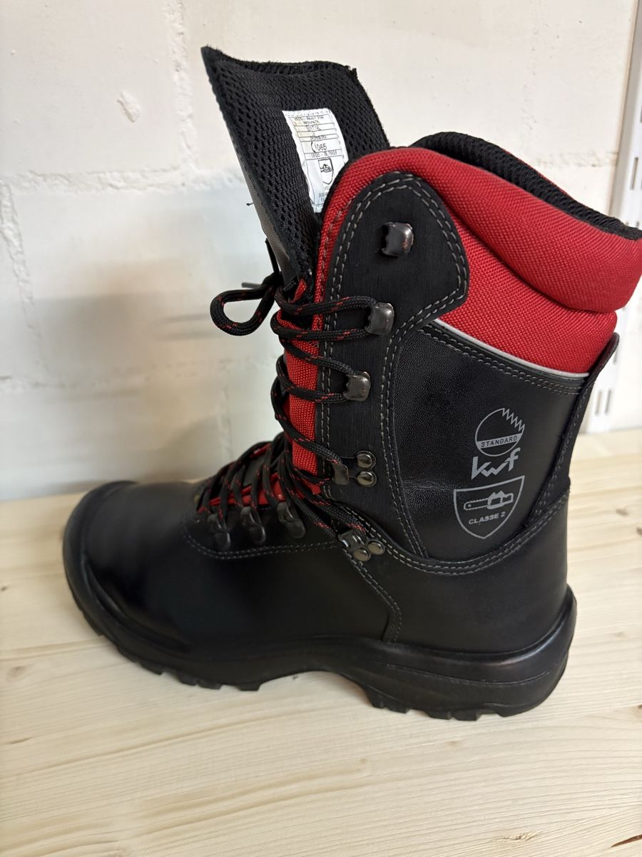 Scarpe da uomo: Forstschuh / Arbeitsschuh / Sicherheitsschuh – Usato da Grüt (Gossau ZH) venduto da Mammut079 1