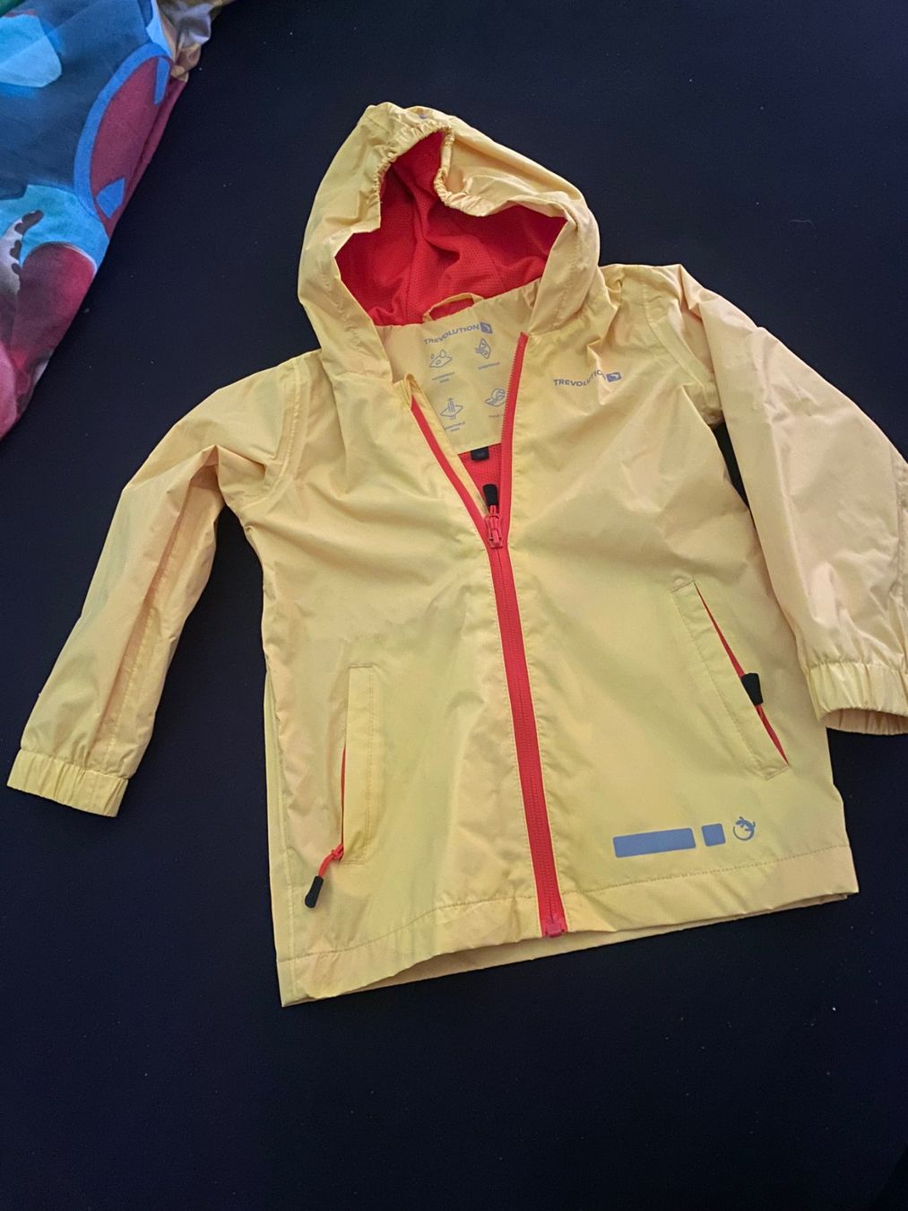 Trevolution Jacken & Mäntel: Trevolution Regen & Windjacke Grösse 110 gelb – Gebraucht aus Allenwinden von Obalu 4