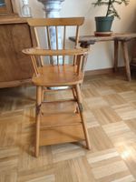 Kinderhochstuhl Holz mit Ablage und Spieleinlage gebraucht