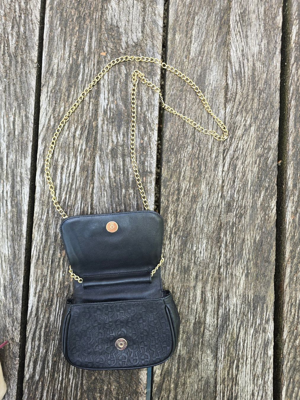 Aigner Taschen für Damen: Accessoires: AIGNER Umhängetasche Leder-NEU – Neu und originalverpackt aus Romanshorn von Rachacha