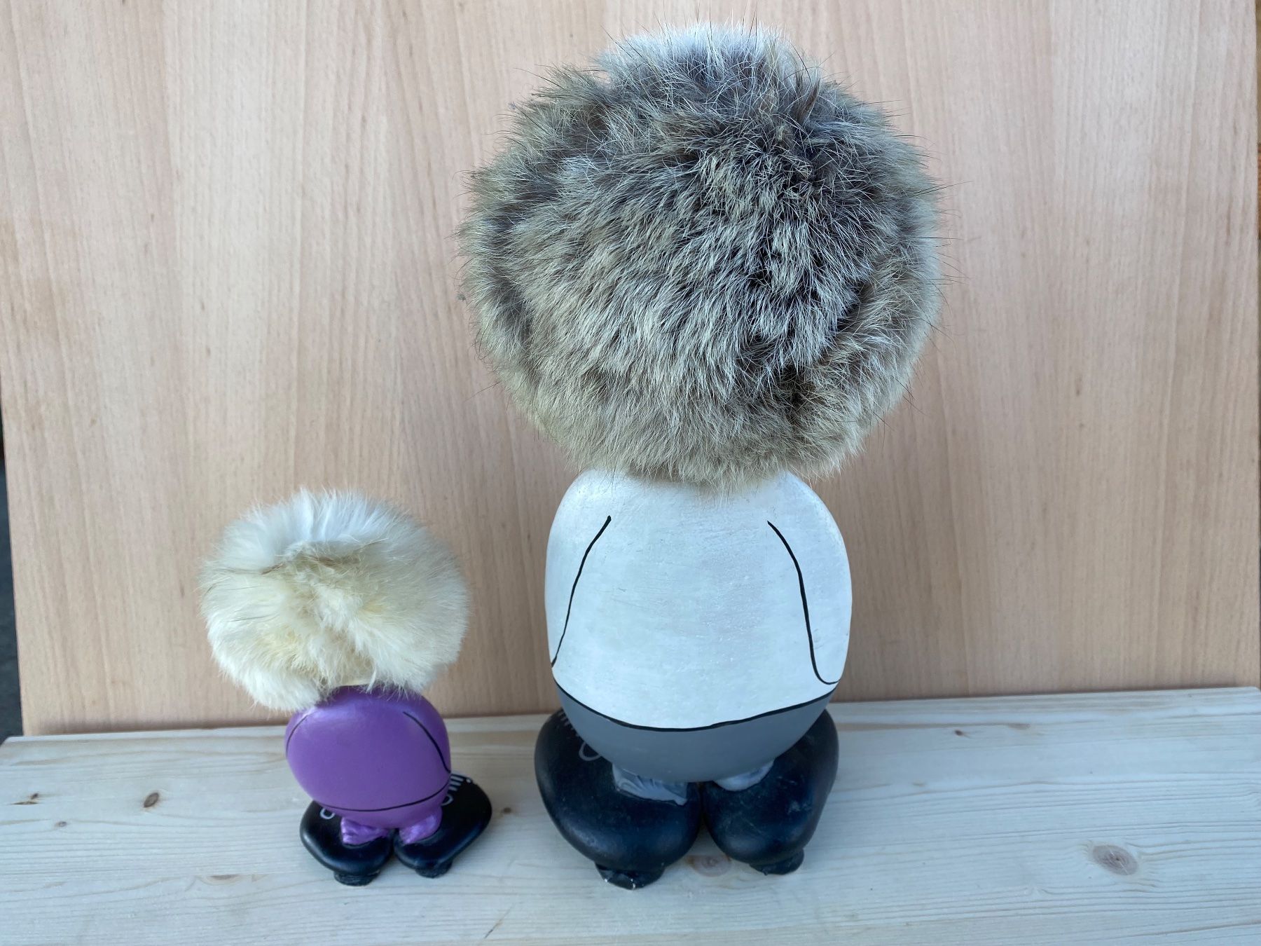 Cloches & sonnailles: 2 schöne Steinfiguren – D'occasion à Feldbach par Olive1 5