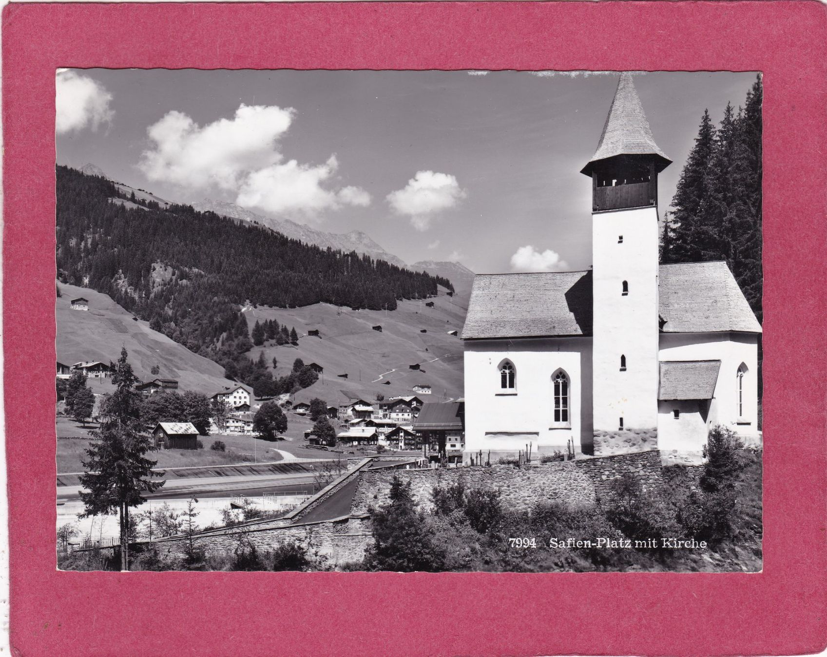 Cartoline postali: Safien Platz mit Kirche 1962 – Usato da Herisau venduto da Lisegrat2008