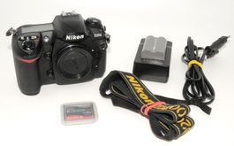 Nikon D200 body / Gehäuse nur 5'540 Auslösungen 2331/2