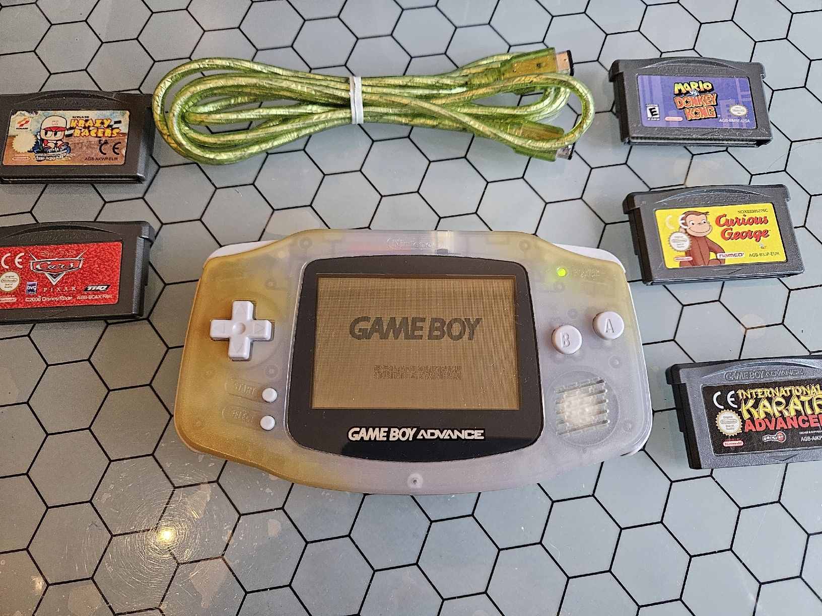 Console Game Boy Advence avec 5 jeux (Defekt) in Genève für CHF 1 – mit ...