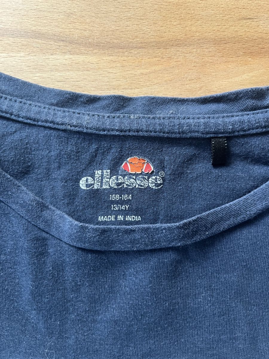Ellesse T-shirt: T-Shirt Ellesse – Usato da Möriken AG venduto da Tigerente12 2