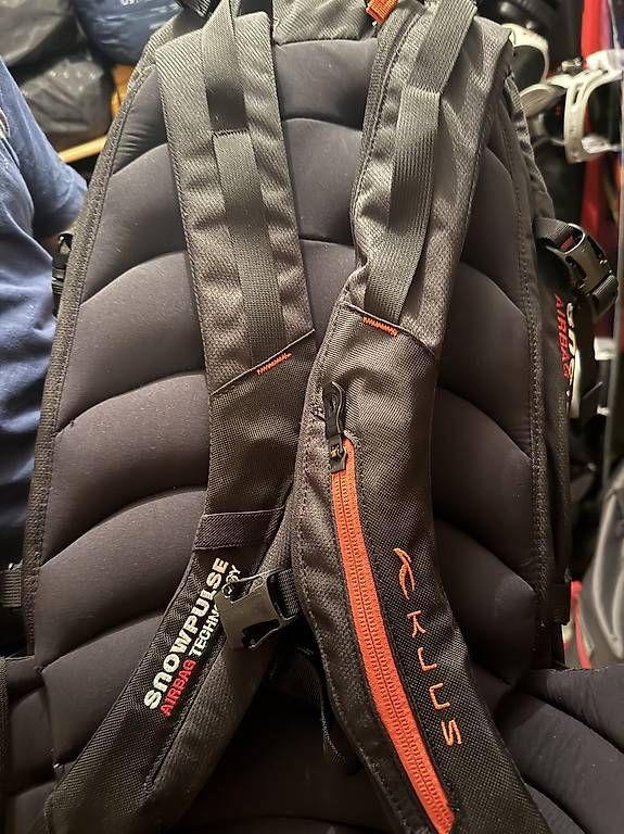 Zaini: Removable Airbag System  – Usato da Cham venduto da Neraida 2