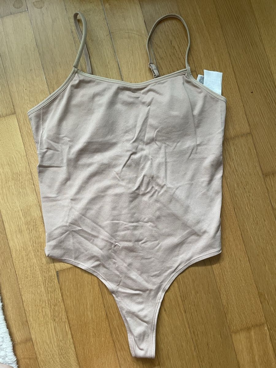 H&M Autres dessous: Body beige Grösse M – D'occasion à Kriens par p_ART_rizia