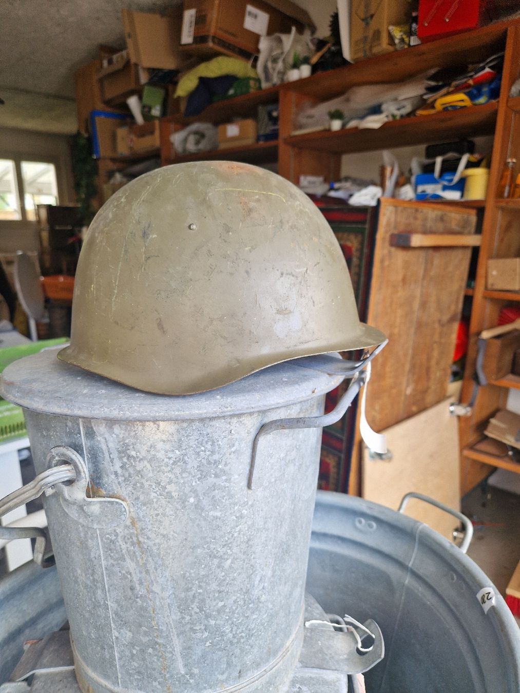 Armée suisse Uniformes & Effets: Arme Helm neuwertiges Leder – D'occasion à Mörigen par Clio111 4