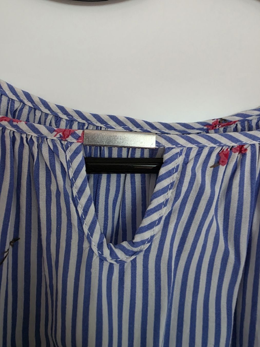 Chemisiers: Chicoree Bluse gestreift mit Blumenmuster Grösse XL – D'occasion à Toffen par ver_x68f 3