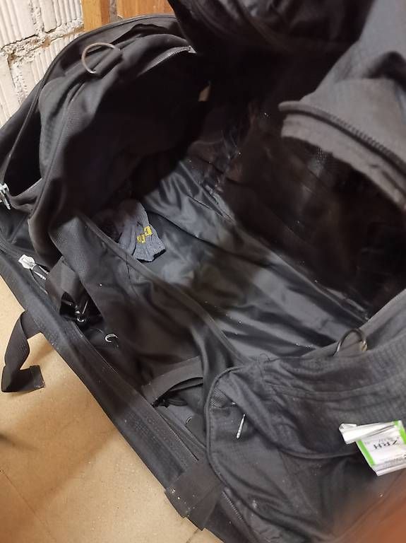 Taschen: Reisen Tasche mit Rädern – Gebraucht aus Zürich von jeanremi.mai 2