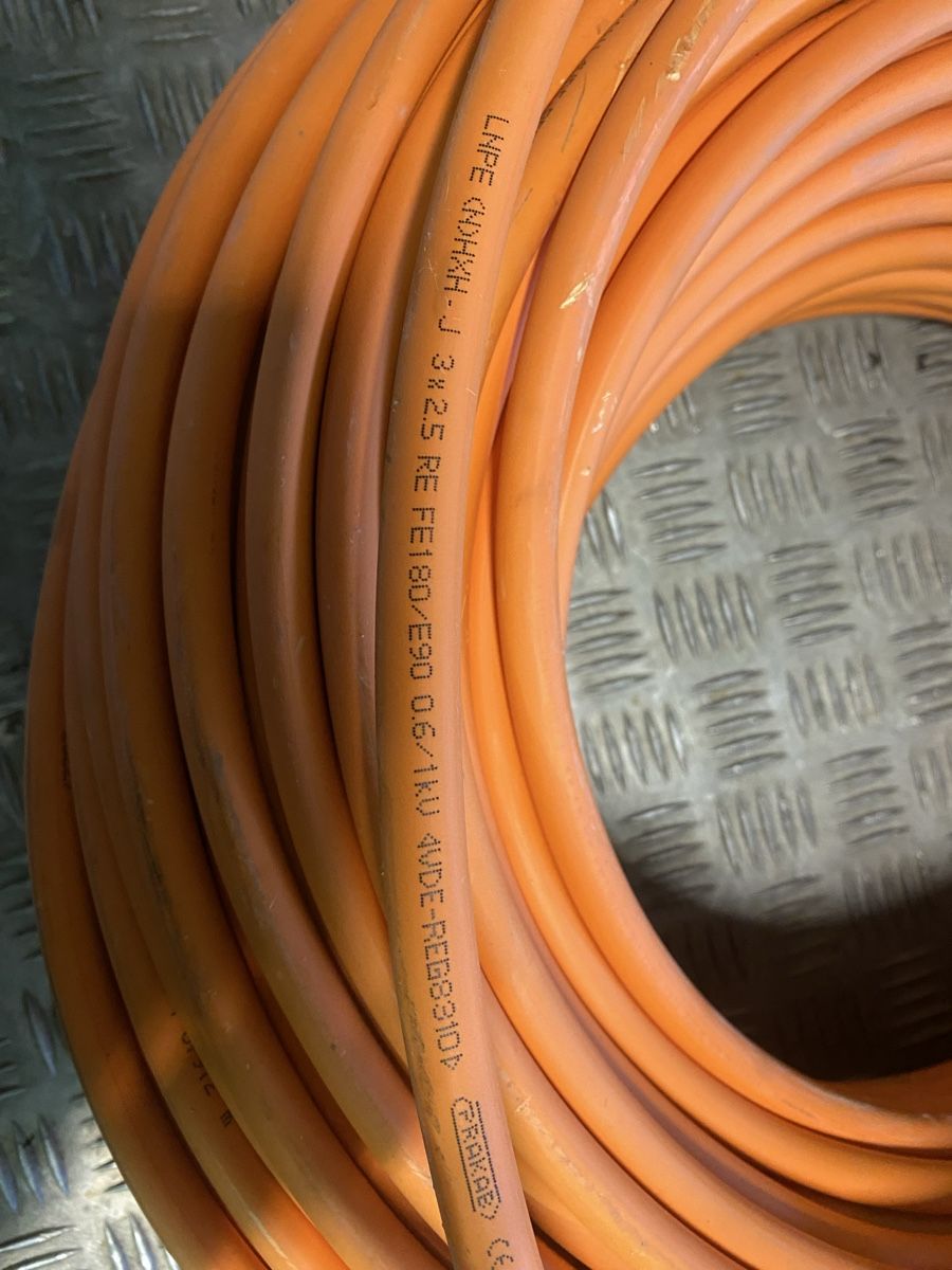 Kabel: Kabel, Stromkabel – Neu (gemäss Beschreibung) aus Ebnat-Kappel von Mech57 3