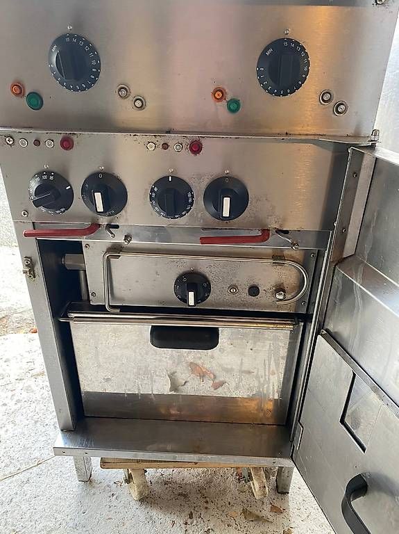 Küchengeräte: Vend une friteuse deux bacs turbo – Gebraucht aus Martigny von seater 3