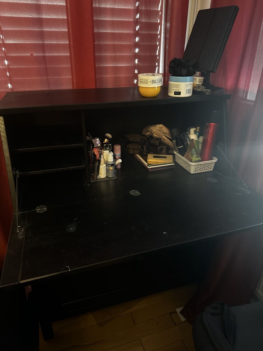 Ikea Schreibtische: Bürotisch – Gebraucht aus Luzern von emi_wh92 1