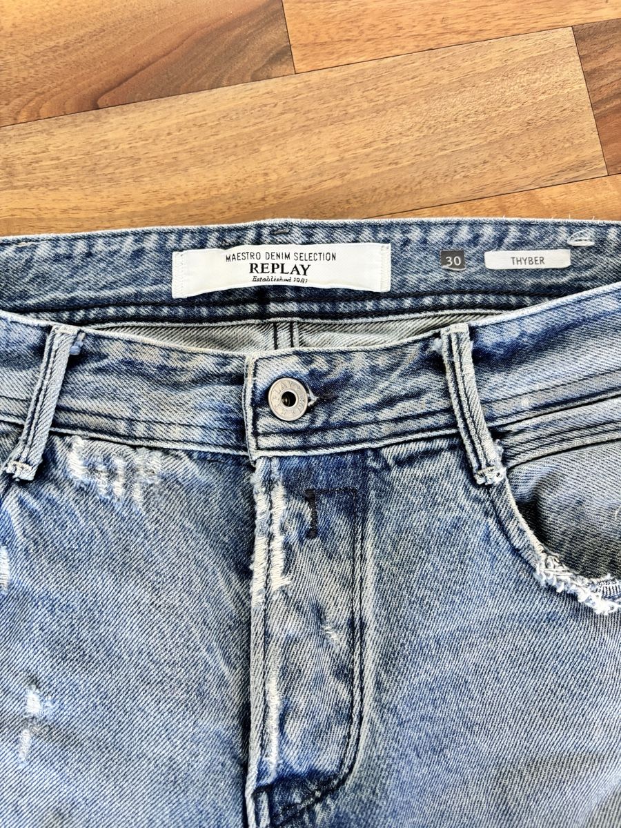 Replay Jeans: Replay Jeans, THYBER, Gr.30, hellblau, modisch destroyed – Usato da Embrach venduto da Roniiii 3