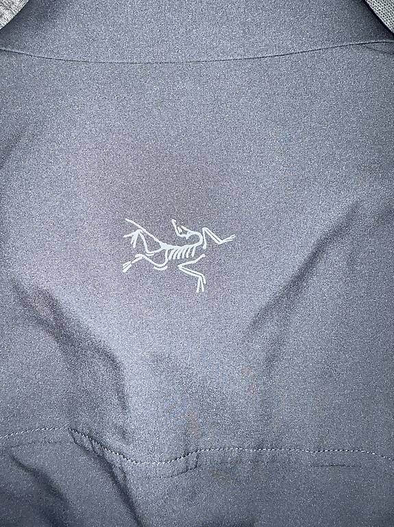 Camicie: Original Arc'teryx Technical Button-up Shirt – Usato da Zürich venduto da ban_znd5 2