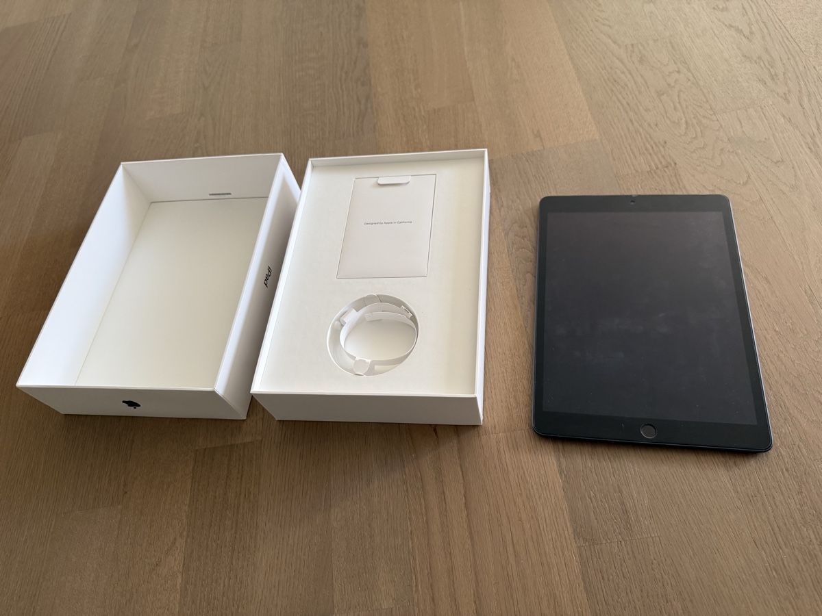 Apple Tablet PC: iPad 7. Generation, 128GB, Wi-Fi, Space Grau – Usato da Einsiedeln venduto da Daru20