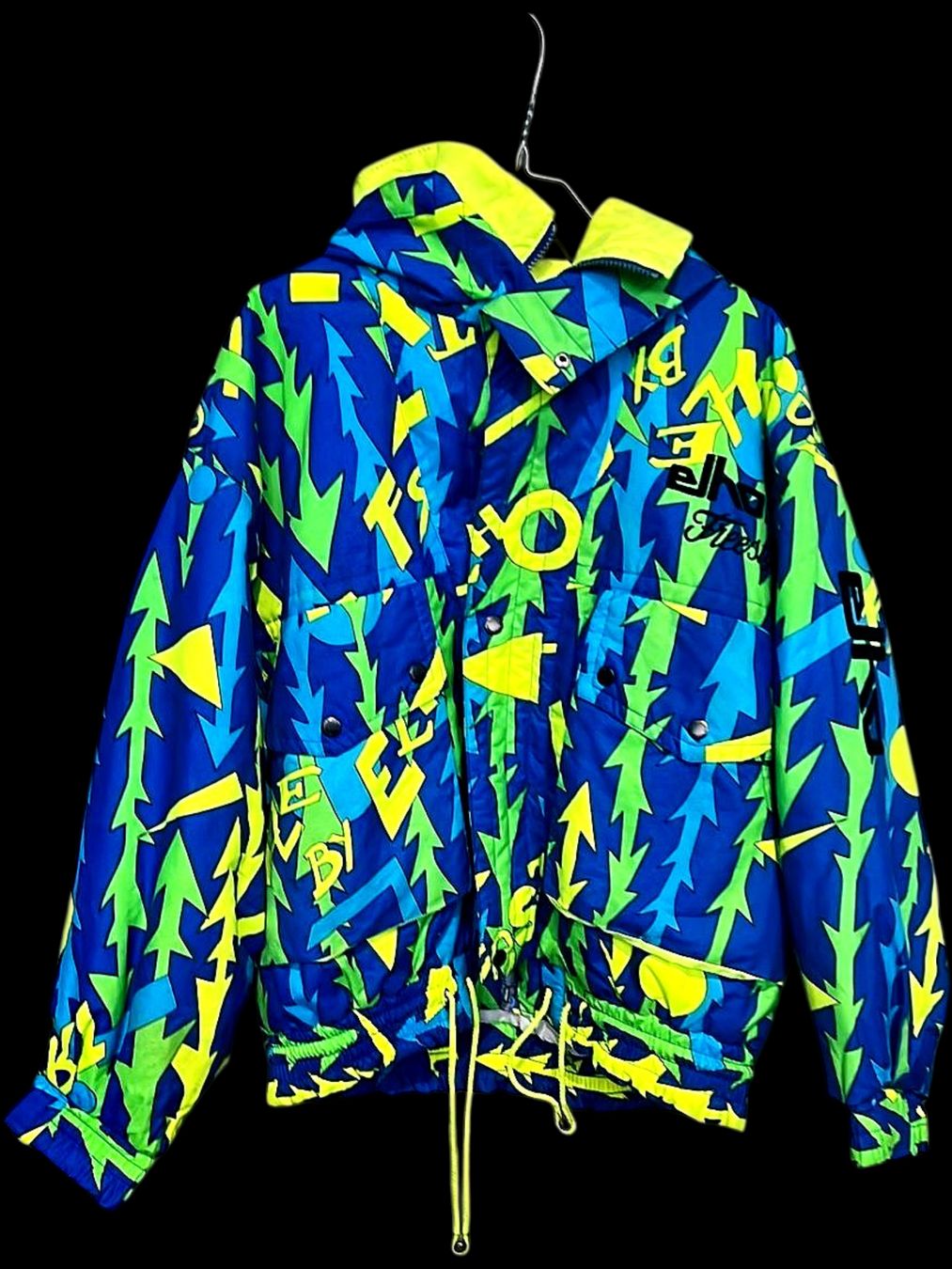 Giacche: Etirel Freestyle Windbreaker - Lebhaftes Pfeilmuster - – Usato da Zug venduto da vinokilo 1