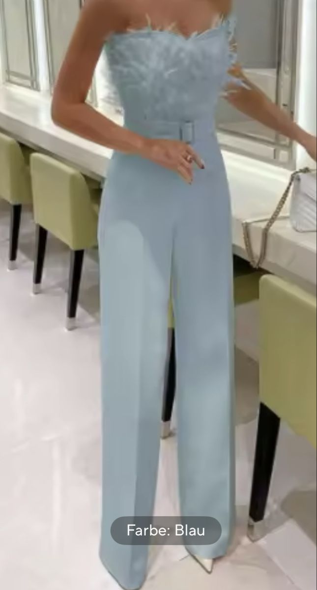 Tute: Sommerlicher, blauer Overall mit Federn, Grösse M top! – Nuovo e nell'imballaggio originale da Au ZH venduto da Jaggy4