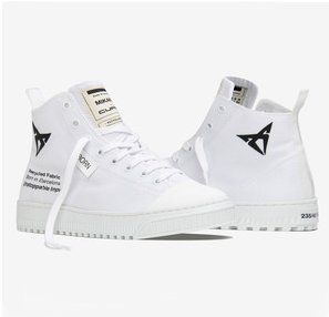 Scarpe da uomo: MIKAKUSXCUPRA BORN WEISS 42 – Nuovo e nell'imballaggio originale da Cham venduto da AMAG_RETAIL_ZUG