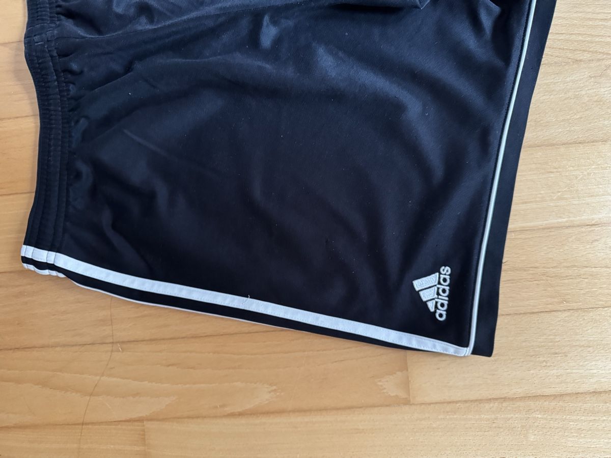 Adidas Pantaloni: Sporthose – Nuovo (secondo la descrizione) da Turgi venduto da fabienne53 3