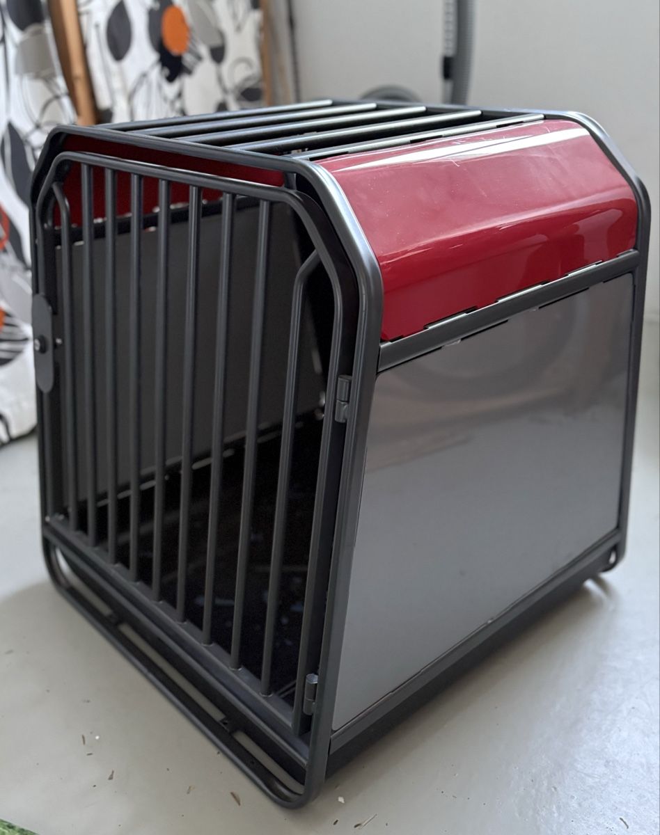 Cages, transport & sécurité: Hundebox – D'occasion à Zuzwil SG par Roadrunner9