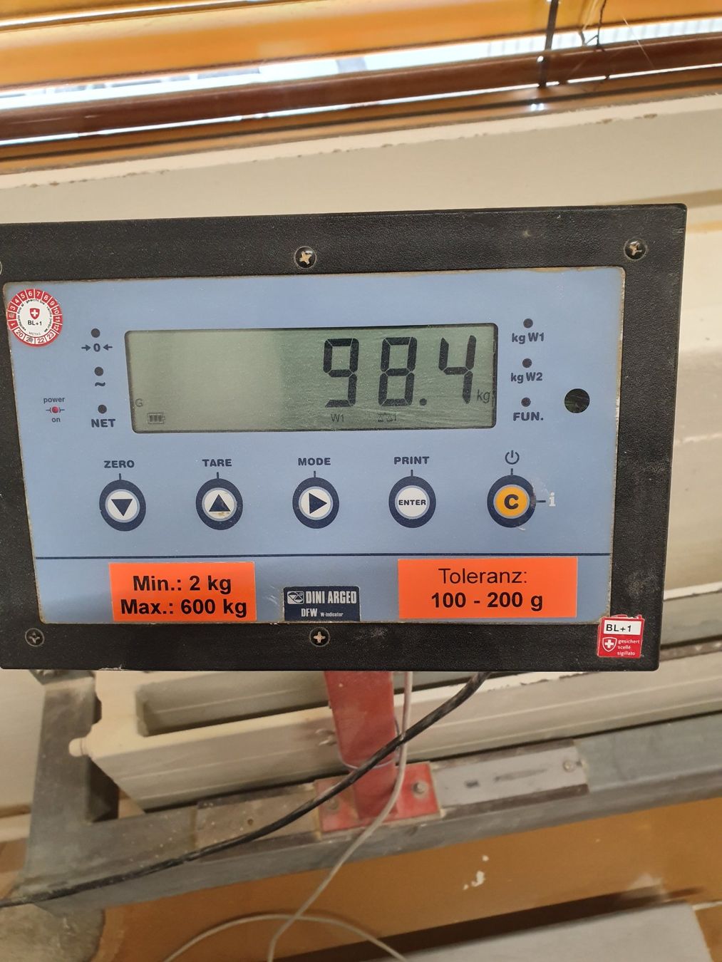 Altro per Ufficio & Commercio: Waag mit Auffahrrampe bis 600Kg; Digitalanzeige – Usato da Mägenwil venduto da Jan-Han 2