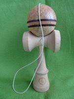 KENDAMA Holz. Geschicklichkeits- und Motorik-Spiel