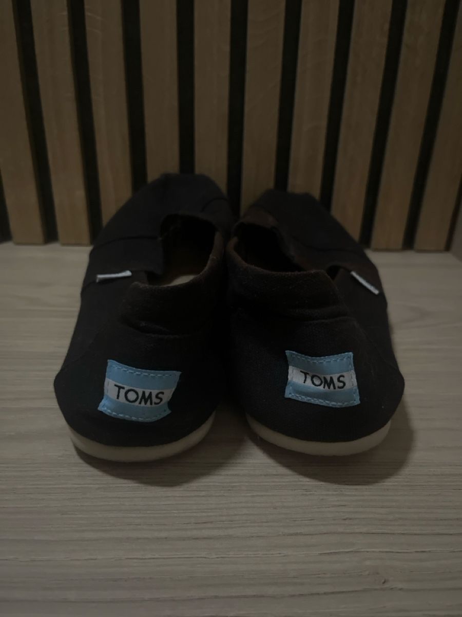 Scarpe da uomo: TOMS Shoes Black Size 42 Good Condition – Usato da Brunnen venduto da kuettel26 1