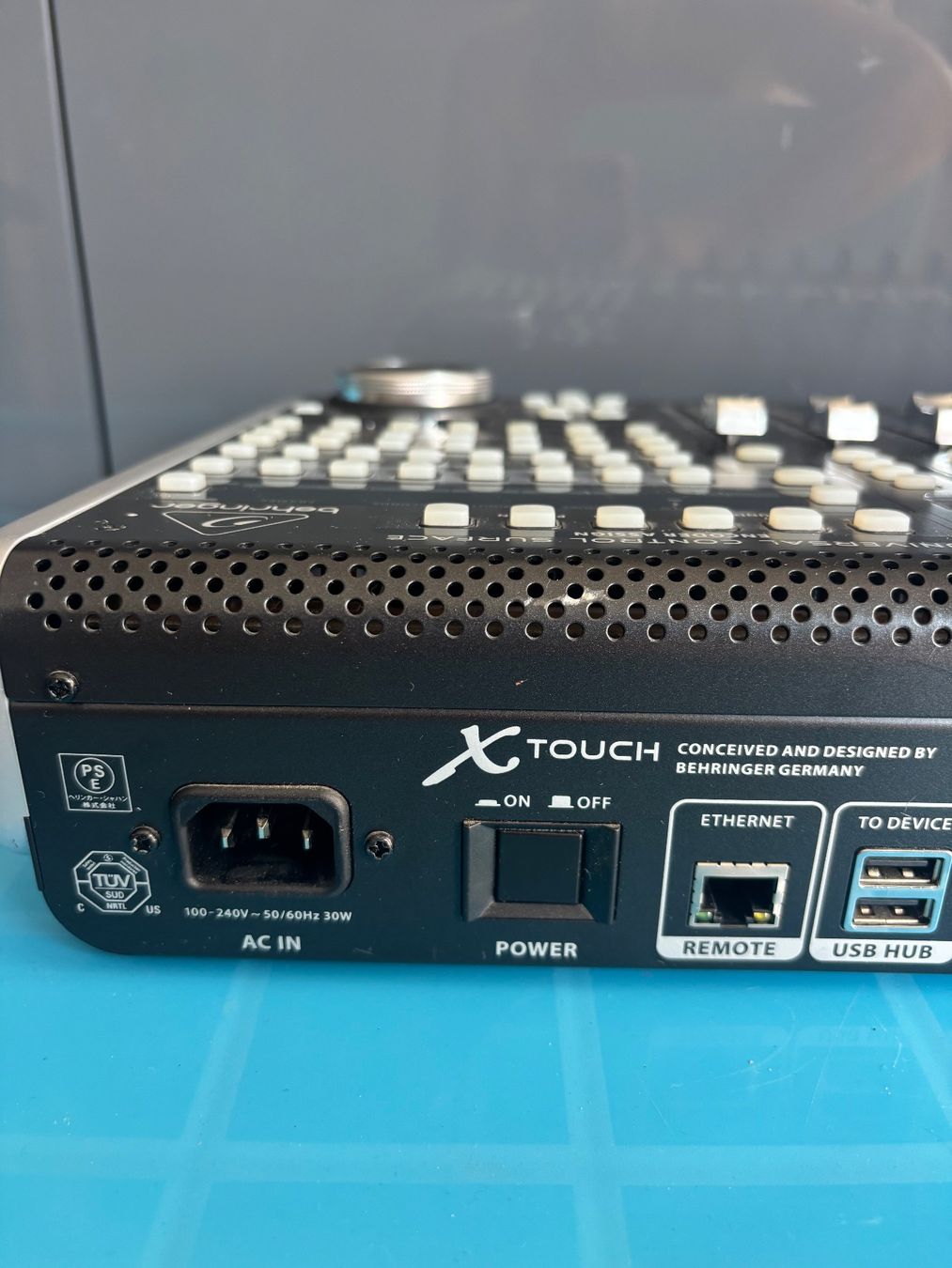 Behringer Mischpulte: Behringer X Touch – Neu (gemäss Beschreibung) aus Chêne-Bougeries von Bambideluxe 6