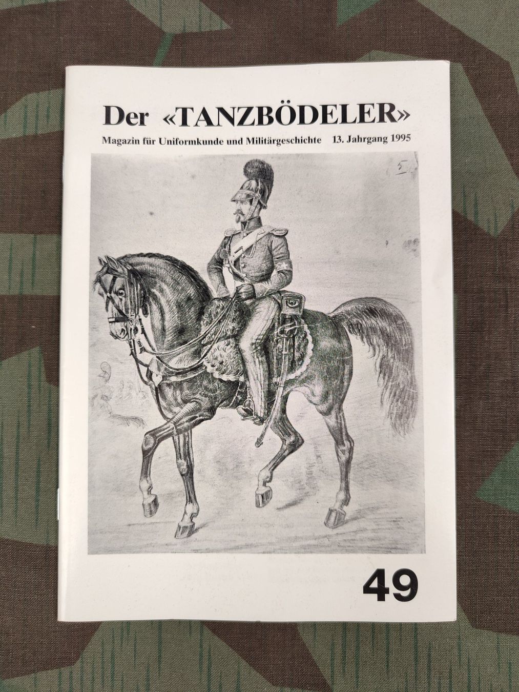 Schweizer Armee Uniformi: Der «TANZBÖDELER» Nr. 49 – Usato da Bauma venduto da SwissMilitaria