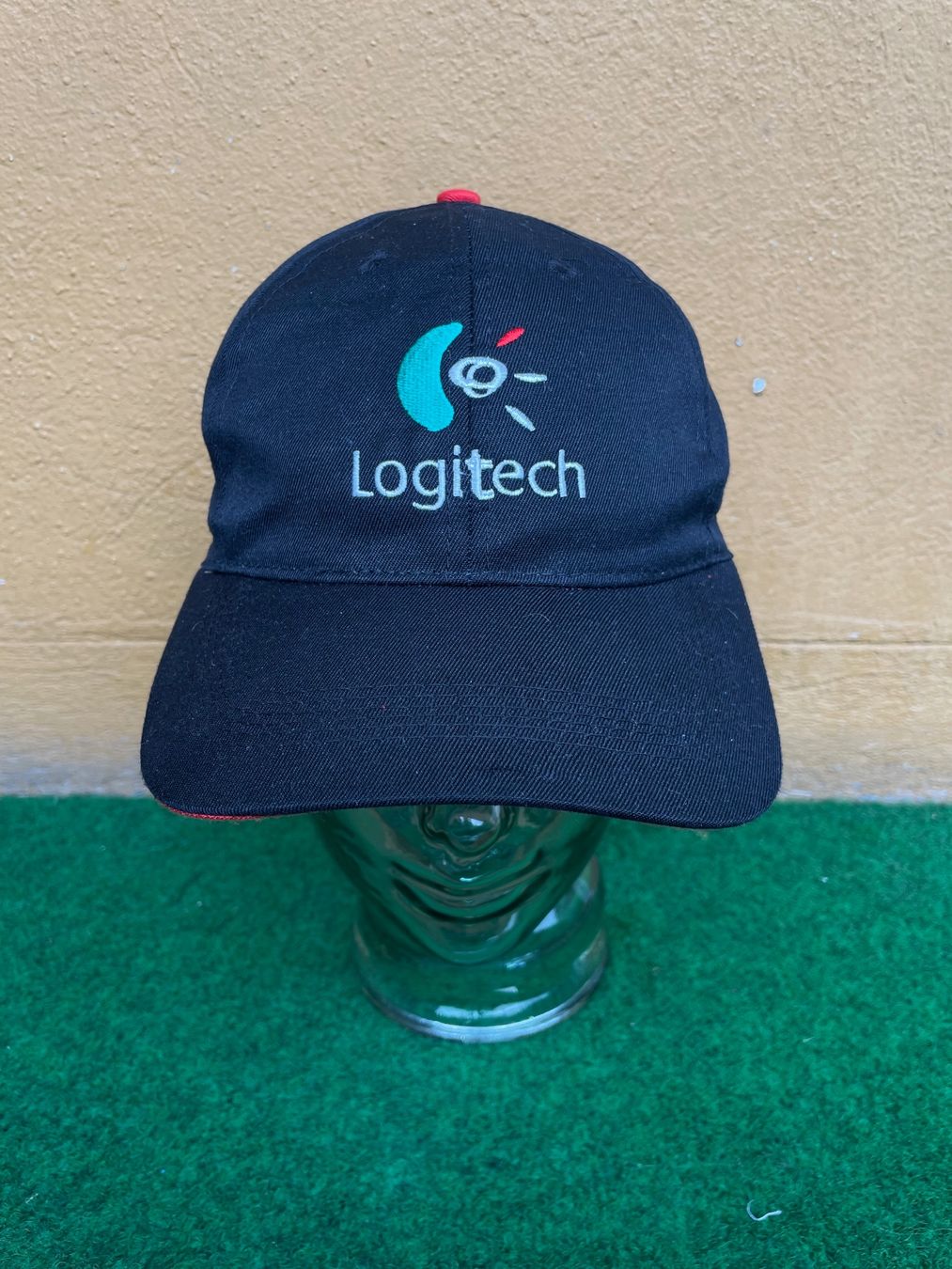 Copricapi, berretti & cappellini: Vintage Y2K Logitech Cap Computer – Usato da Zürich venduto da le_souk