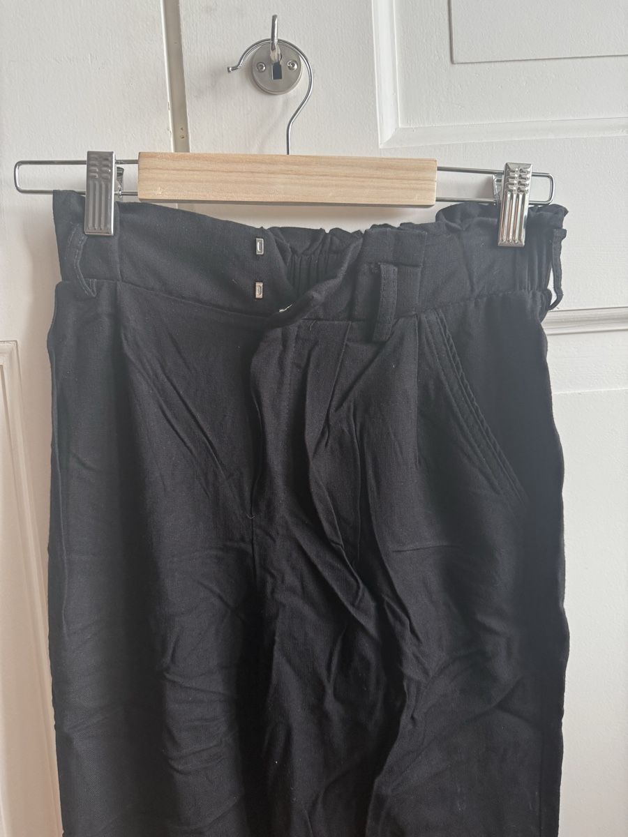 Pantaloni: Pantalon léger noir ~ taille S – Usato da Mathod venduto da Alice977 2