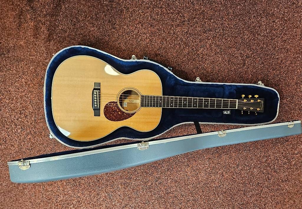 Martin & Co. Instruments de musique: Martin OME Cherry (FSC®-certified) – D'occasion à Bannwil par Mfblues 4