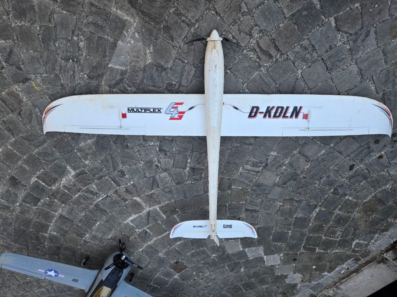 Multiplex Modellismo RC: RC Segelflugzeug Multiplex Easy Glider Weiss D-KLDN 2m – Difettoso da Ottenbach venduto da Derwisch1 1
