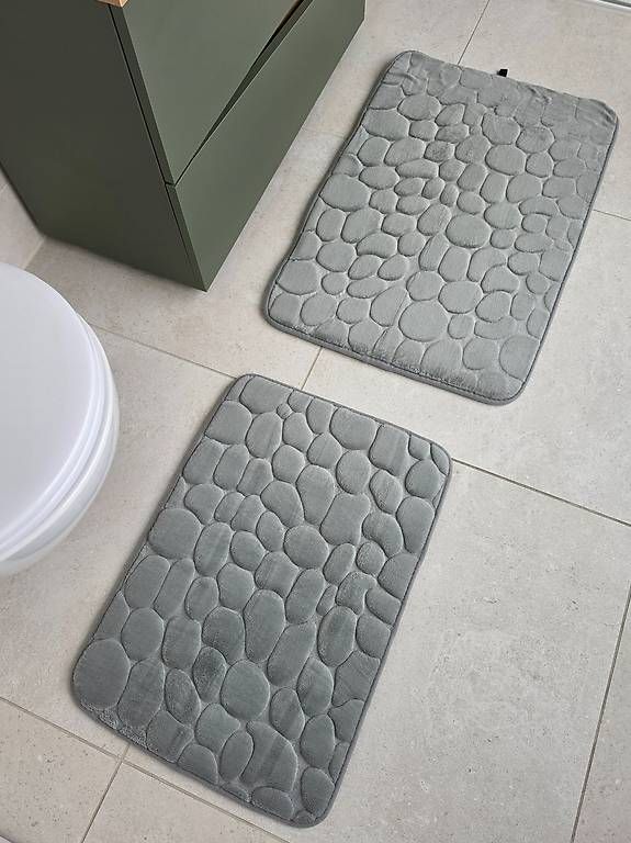 Tapis: Badteppich Badvorleger hellgrau – D'occasion à Ostermundigen par d-p73
