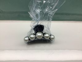 Elegante Haarspange mit Perlen - Neu & Originalverpackt!