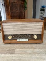 Vintage Loewe OPTA Bella Radio