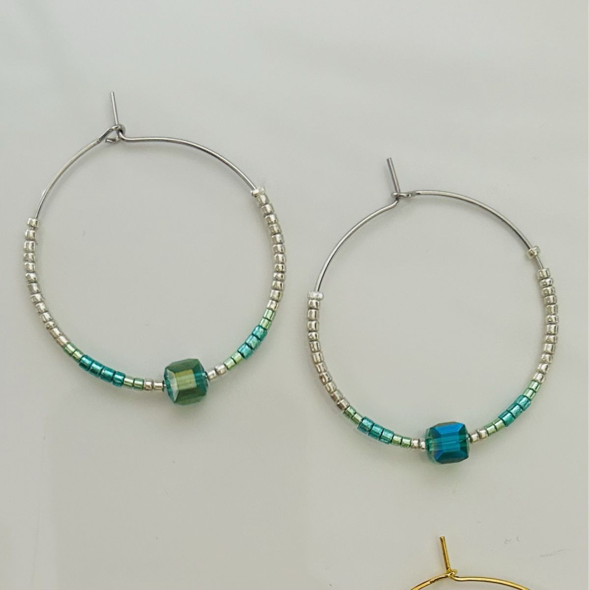Orecchini pendenti & Orecchini a lobo: Boucles d’oreilles neuves, Pride, Handmade – Nuovo e nell'imballaggio originale da Carouge GE venduto da Emilynette 4