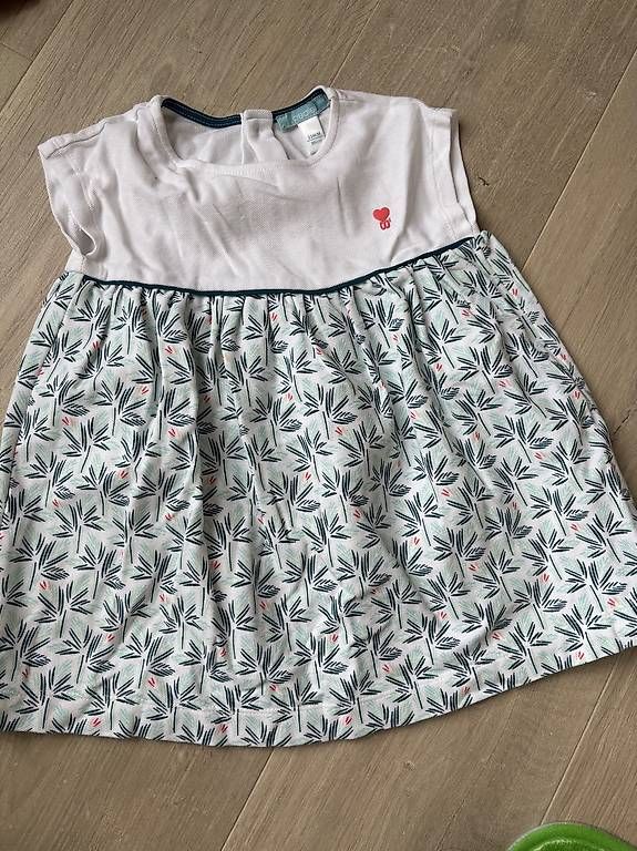 Vestiti & Gonne: 8 robes, taille 80-86cm – Usato da Chapelle-s-Moudon venduto da vanesso 2