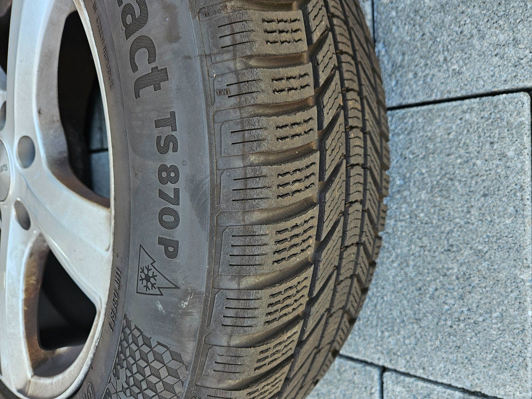 Continental Pneumatici & Ruote complete: Kompl. Räder (Winter) – Usato da Luterbach venduto da Jeye 2