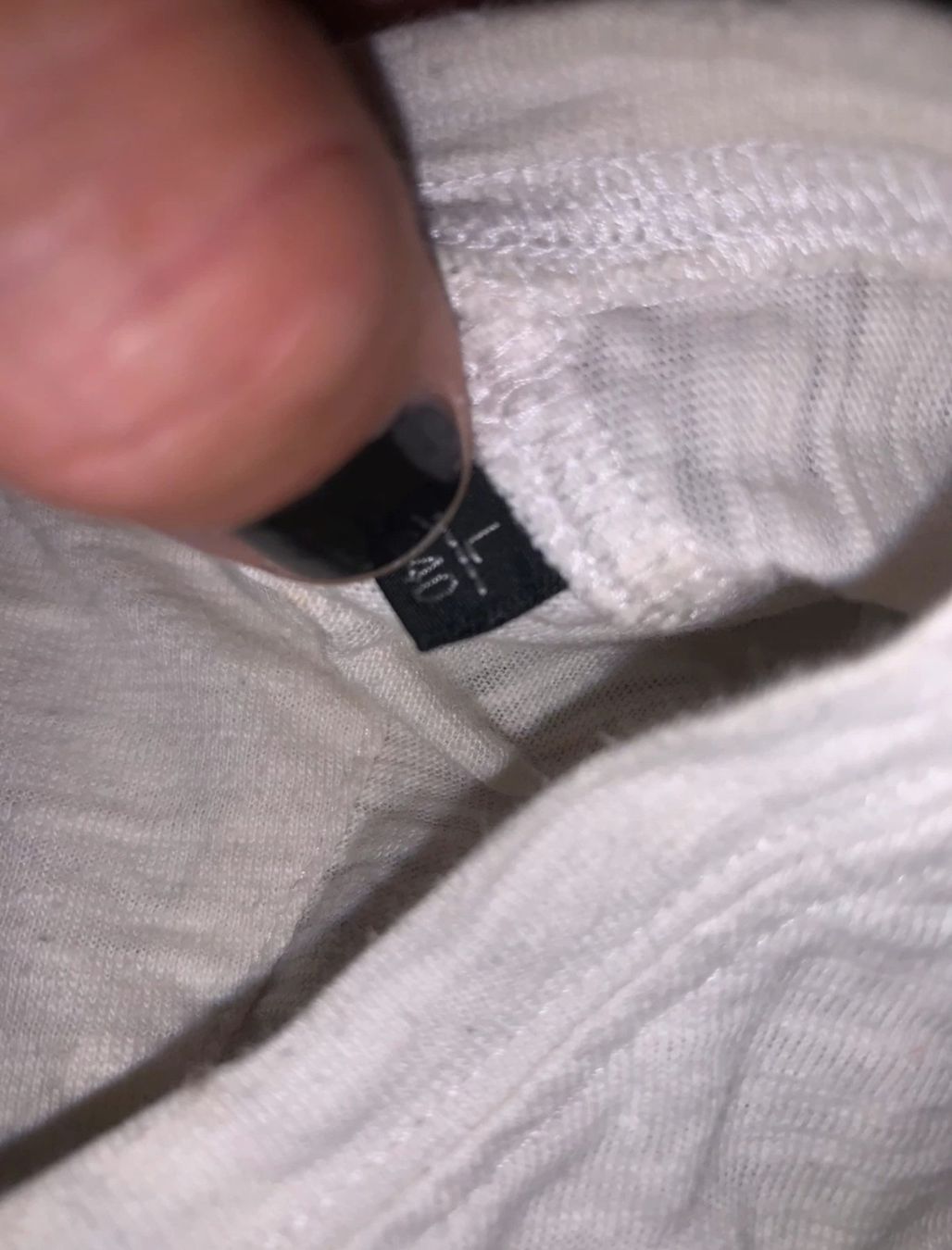 Massimo Dutti T-shirt: T-shirt Massimo Dutti – Usato da Mont-sur-Lausanne venduto da Didinho 2