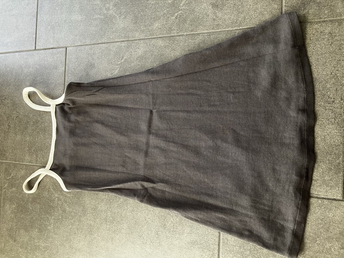H&M Lotti & Set di vestiti: Sommerkleider Gr. 128, H&M – Usato da Reigoldswil venduto da Misa1705 3