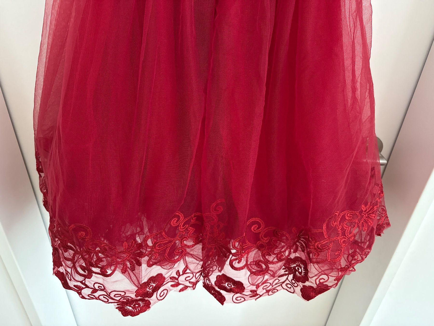 Robes: Elegantes Tüllkleid Rot Gr.34 – D'occasion à Schönenwerd par d.chiara 6