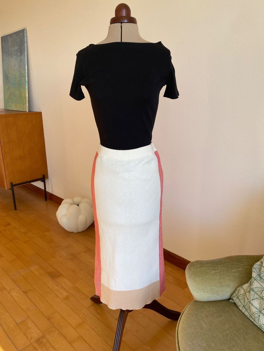 Lacoste Gonne: Jupe longue Lacoste taille 36 – Usato da Basel venduto da Maria-Alexa 1